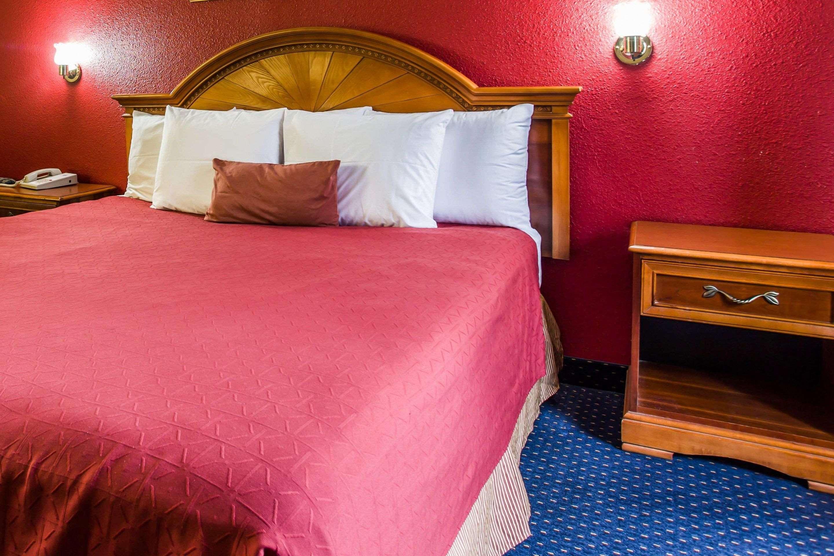 Rodeway Inn Charlotte Downtown Kültér fotó